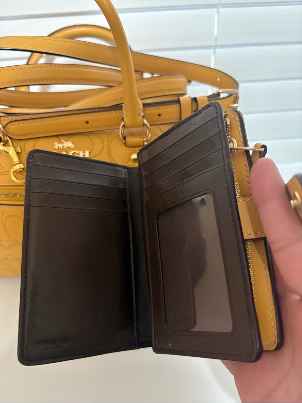🌼💛✨Coach Rowan Satchel with Matching Wallet - Picture 10 of 11